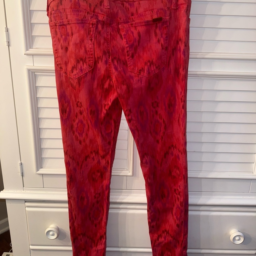 Joe’s Jeans Red Ikat Skinny Ankle Jeans Geranium Tribal Print Size 30 - Picture 5 of 10